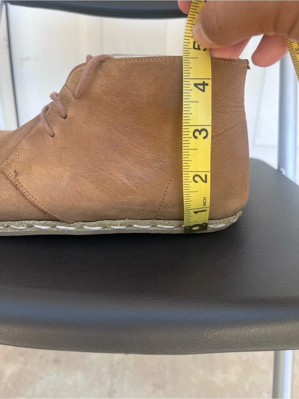Men's Brown Leather Chukka Boots - Classic Lace-Up